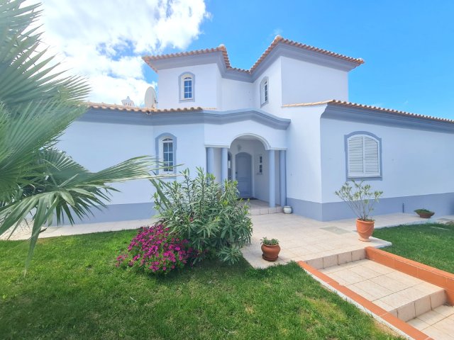 Villa_for_sale_in_Albufeira_SMA13708