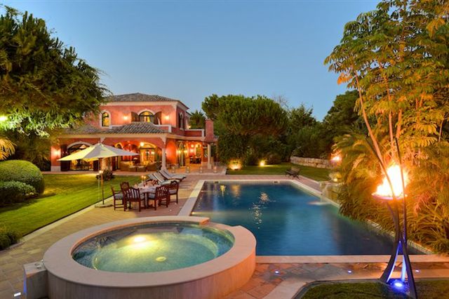 Villa_for_sale_in_Almancil_SMA6903