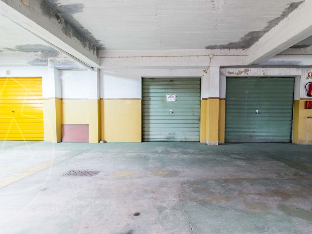 Garage_for_sale_in_Faro_SMA8900